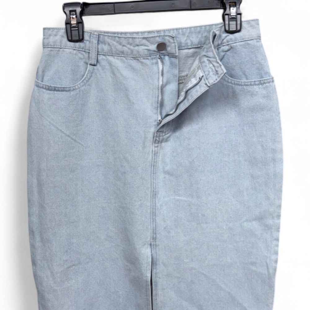 Le Lis Collection Light Wash Denim Midi Skirt with Front Slit - Size S - Picture 7 of 9